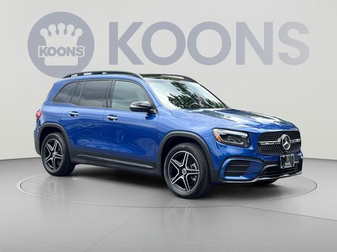 Used 2026 Mercedes-Benz GLB 250 4MATIC image 2