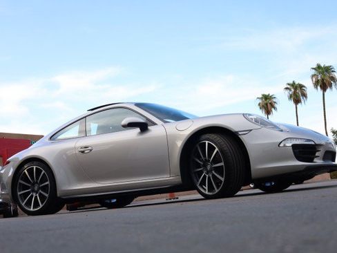 Used 2013 Porsche 911 Carrera 4 AWD/4WD image 12