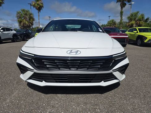 New 2026 Hyundai Elantra SEL Sport Premium FWD image 10