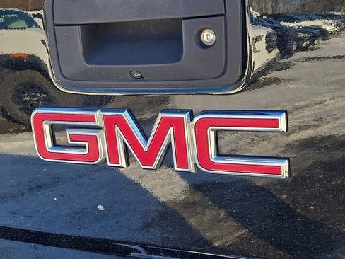 Used 2018 GMC Sierra 1500 SLE image 29