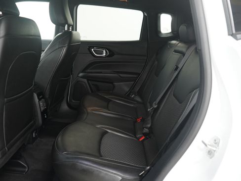 Used 2023 Jeep Compass Altitude w/ Convenience Group image 15