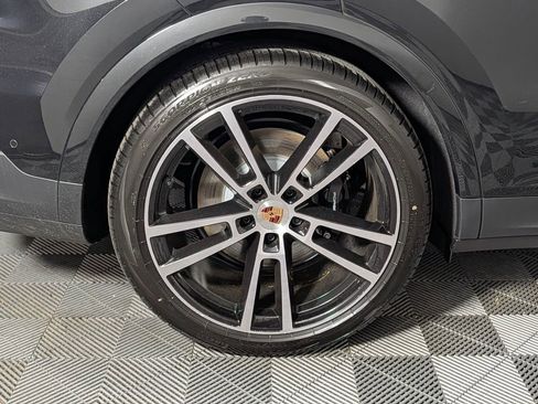 New 2026 Porsche Cayenne S AWD/4WD image 13
