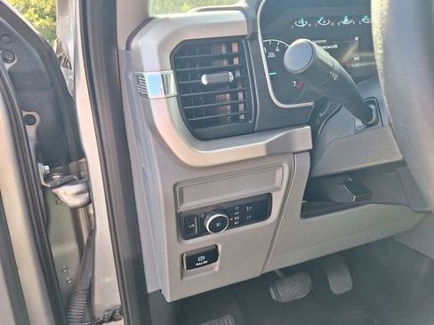 Used 2023 Ford F150 XLT AWD/4WD image 18