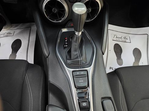 Used 2017 Chevrolet Camaro LT RWD image 32