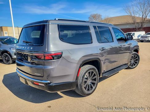 Used 2022 Jeep Wagoneer Series II image 7