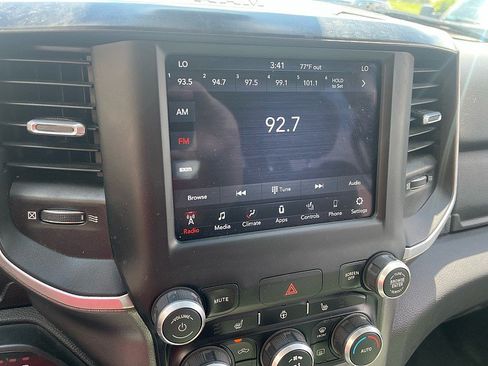 Used 2020 RAM 1500 Big Horn AWD/4WD image 13