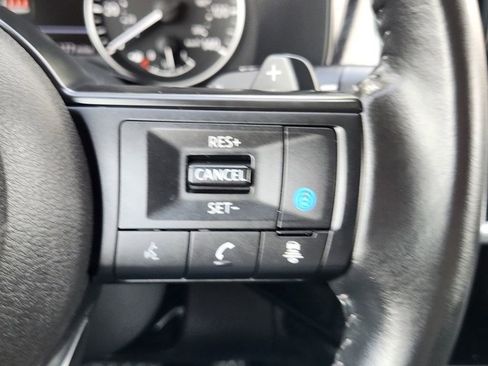 Used 2025 Nissan Pathfinder SV image 20