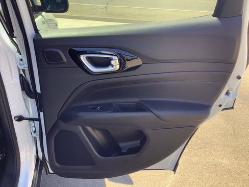 New 2025 Jeep Compass Latitude w/ Sun & Sound Group image 35