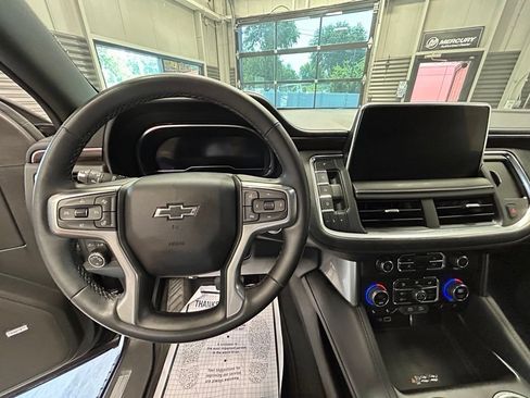 Used 2023 Chevrolet Tahoe Z71 w/ Luxury Package AWD/4WD image 10