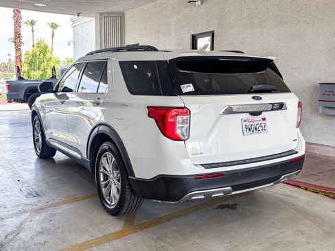 Used 2020 Ford Explorer XLT w/ Equipment Group 202A RWD image 5