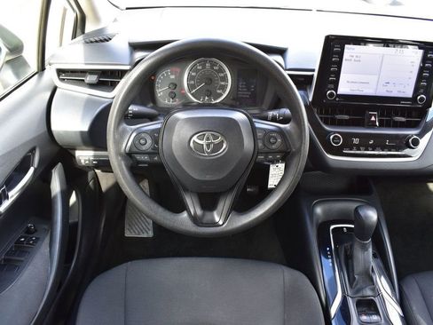 Used 2021 Toyota Corolla LE image 25