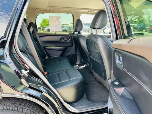 Used 2023 Nissan Rogue SV w/ SV Premium B Package AWD/4WD image 30