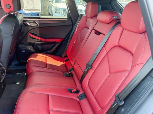 Used 2023 Porsche Macan GTS AWD/4WD image 17
