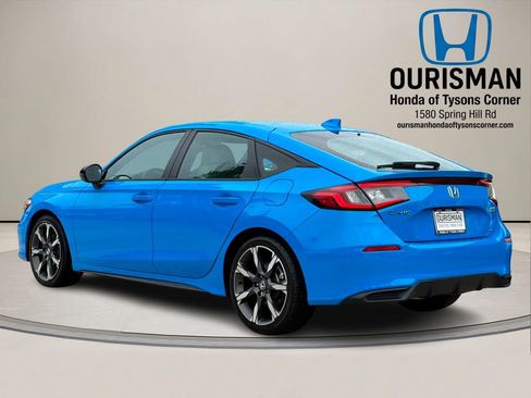Used 2025 Honda Civic Sport Touring image 4