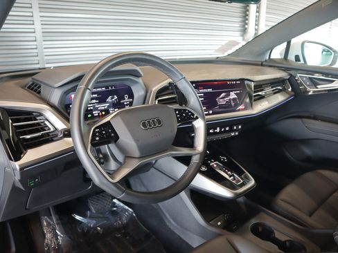 Used 2024 Audi Q4 e-tron Premium Plus AWD/4WD image 17