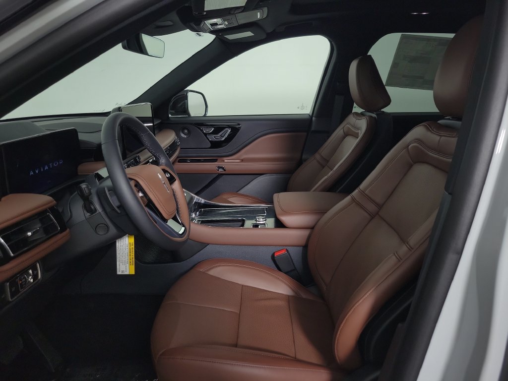 New 2027 Lincoln Aviator Reserve RWD image 16