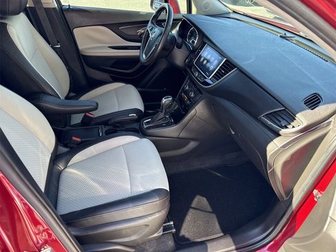 Used 2017 Buick Encore Preferred image 28