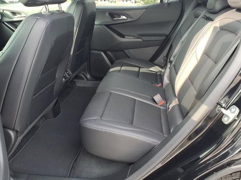 New 2026 Chevrolet Equinox LT w/ Convenience Package II FWD image 17