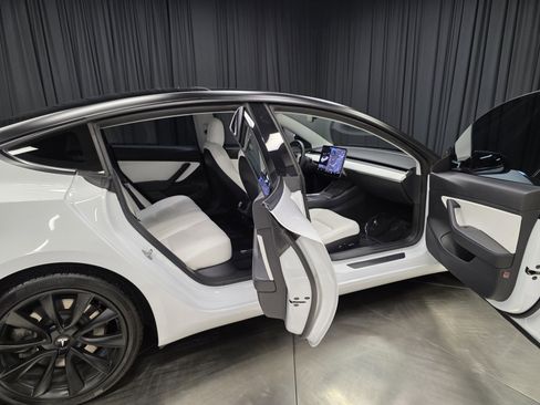 Used 2021 Tesla Model 3 Standard Range Plus image 41