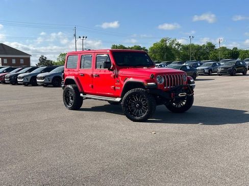 Used 2023 Jeep Wrangler Unlimited Sahara w/ LED Lighting Group AWD/4WD image 2