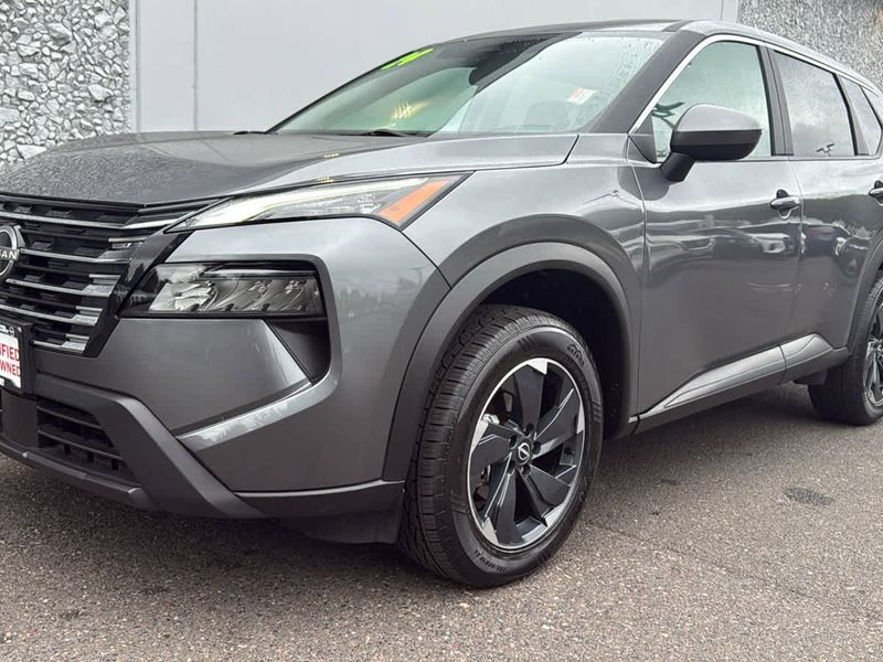 Certified 2024 Nissan Rogue SV image 1