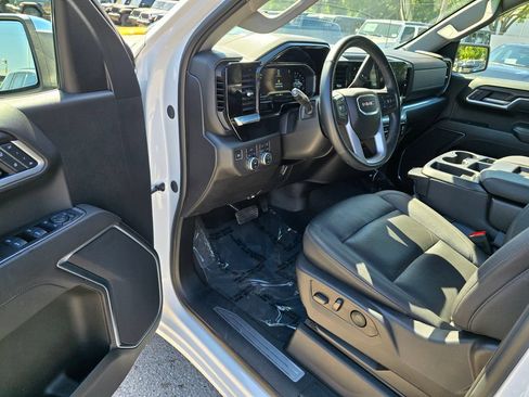 Used 2025 GMC Sierra 1500 SLT AWD/4WD image 21