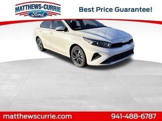 Used 2023 Kia Forte LXS video 1