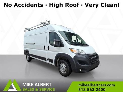 Used 2024 RAM ProMaster 2500 w/ Convenience Group image 1