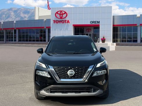 Used 2021 Nissan Rogue SV AWD/4WD image 2