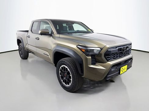 New 2026 Toyota Tacoma TRD Off-Road AWD/4WD image 3