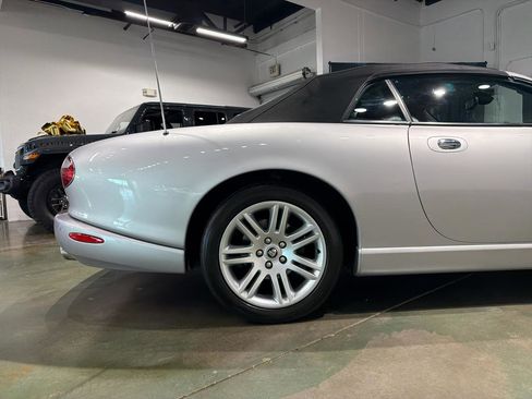 Used 2005 Jaguar XK8 Convertible image 10