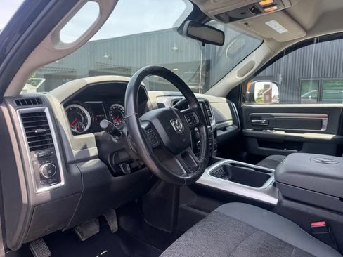 Used 2016 RAM 2500 Big Horn w/ Black Appearance Group AWD/4WD image 5