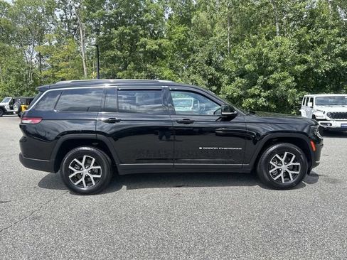 Used 2024 Jeep Grand Cherokee L Limited AWD/4WD image 2