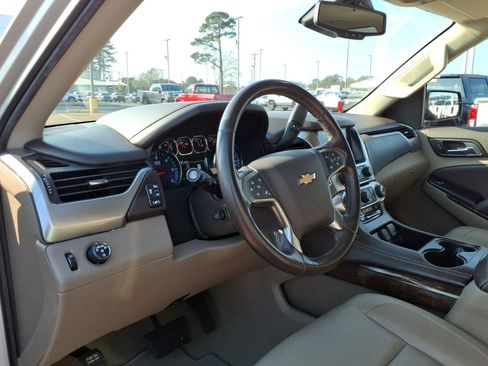 Used 2019 Chevrolet Tahoe LT image 8
