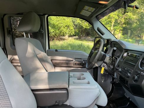 Used 2013 Ford F250 XL w/ PWR Equipment Group AWD/4WD image 26