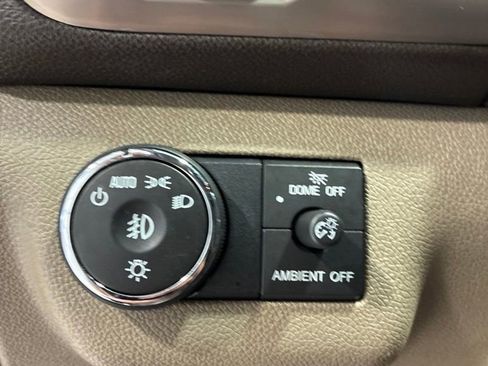 Used 2016 GMC Acadia Denali AWD/4WD image 19