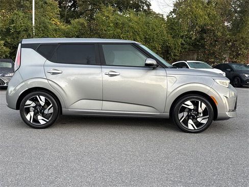Used 2025 Kia Soul GT-Line w/ GT-Line Technology Package image 3