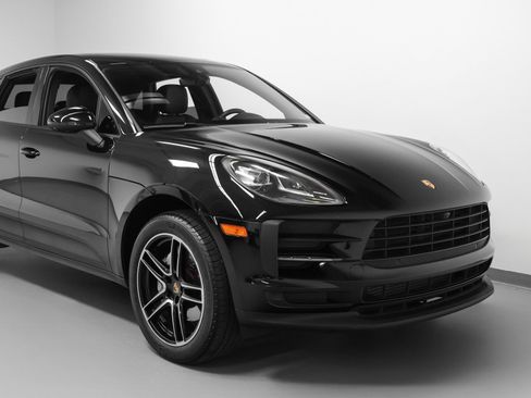 Certified 2021 Porsche Macan AWD/4WD image 9