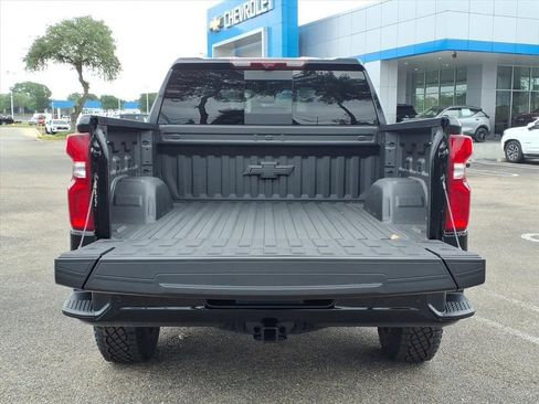 New 2026 Chevrolet Silverado 1500 ZR2 w/ LPO, Dark Essentials Package AWD/4WD image 12