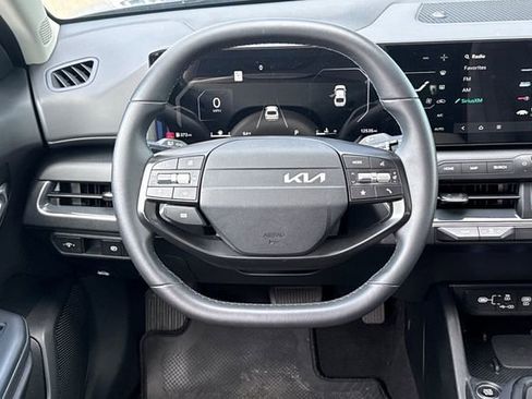 Certified 2025 Kia K4 EX FWD image 18