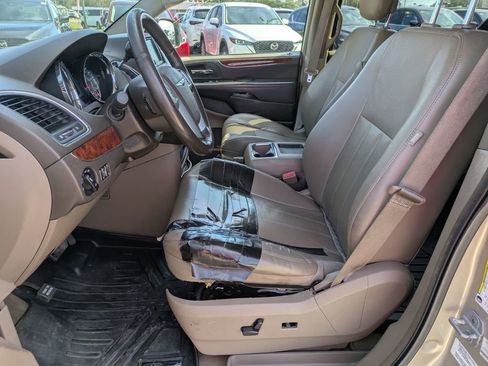 Used 2012 Chrysler Town & Country Touring w/ Entertainment Group #1 image 11