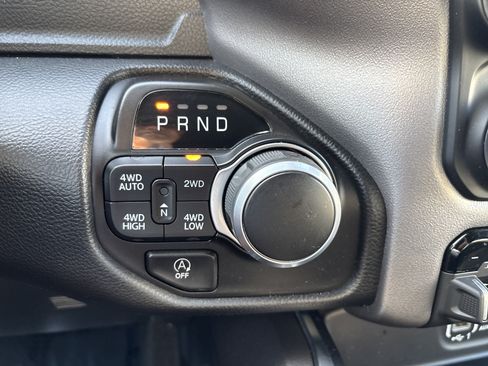 Used 2024 RAM 1500 Big Horn AWD/4WD image 30