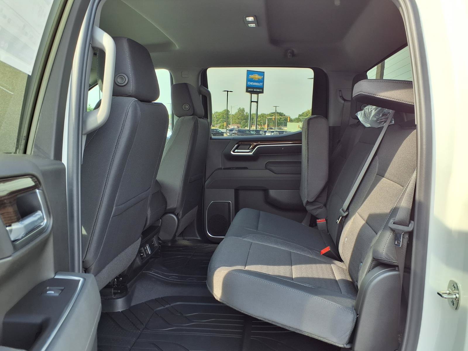 New 2026 Chevrolet Silverado 1500 RST w/ LPO, Liner Protection Package AWD/4WD image 17