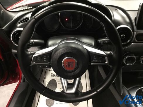 Used 2018 FIAT 124 Spider Classica w/ Technology Group image 44