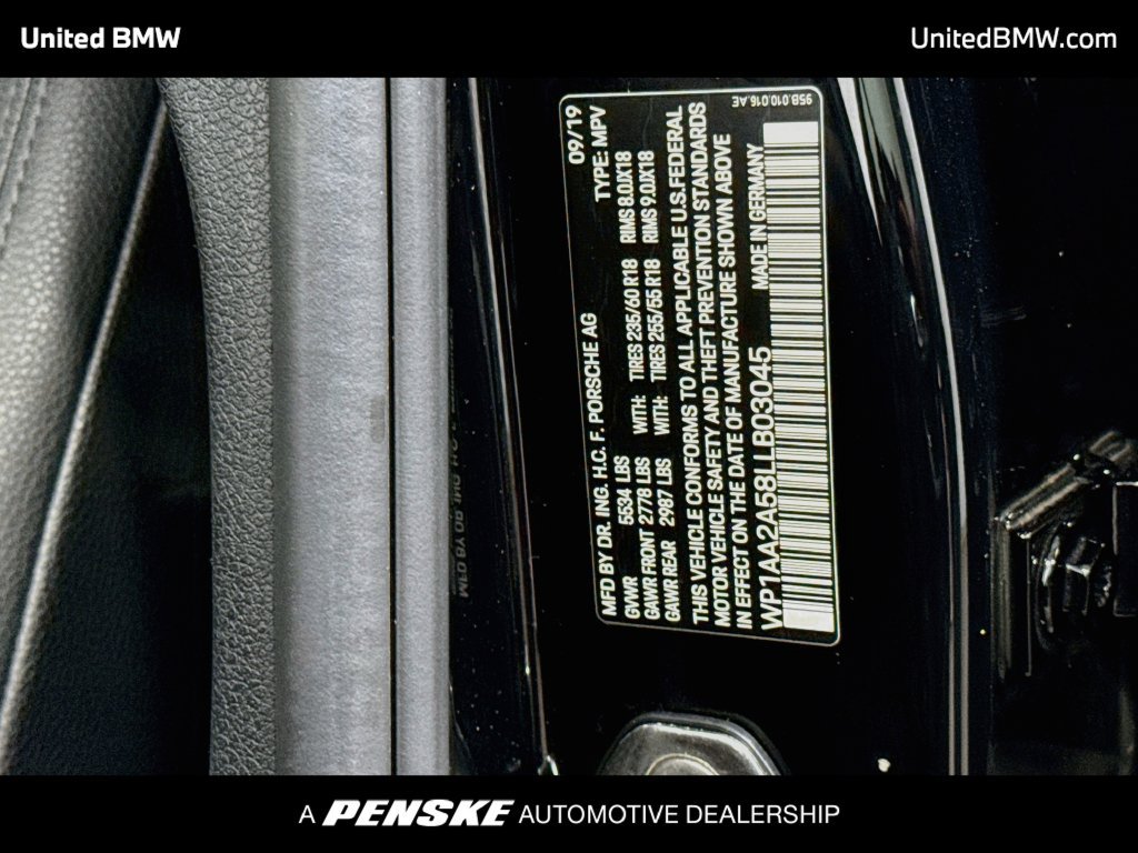 Used 2020 Porsche Macan AWD/4WD image 21