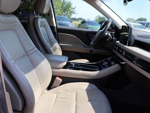 Used 2020 Lincoln Aviator Reserve w/ Equipment Group 201A image 15