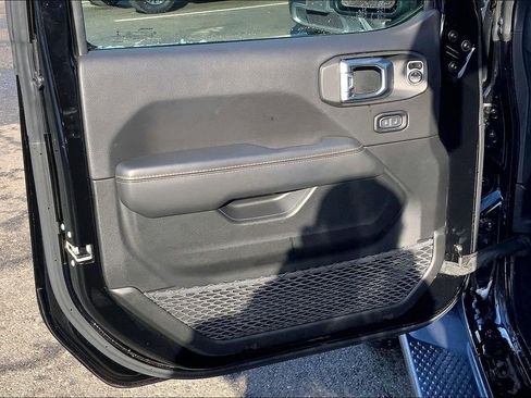 Certified 2023 Jeep Wrangler Altitude image 20