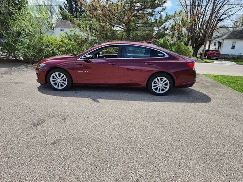 Used 2016 Chevrolet Malibu LT image 8