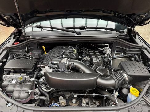 Used 2025 Dodge Durango GT image 28