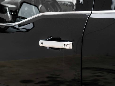 Used 2023 Ford F250 Platinum image 43